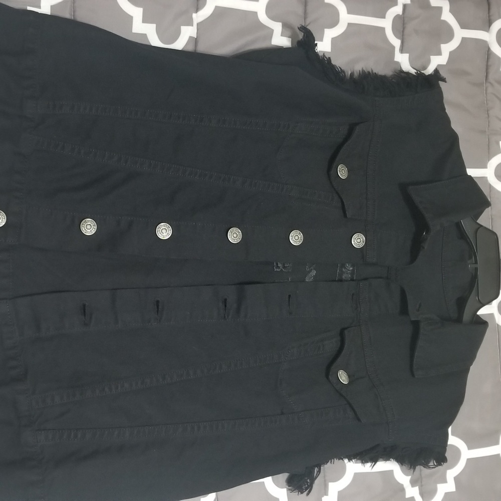 Jean Vest